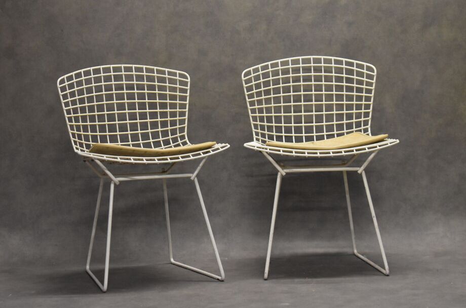 Harry BERTOIA (1915-1978) édition Knoll. Paire de chaises modèle "Wire", la stru&hellip;
