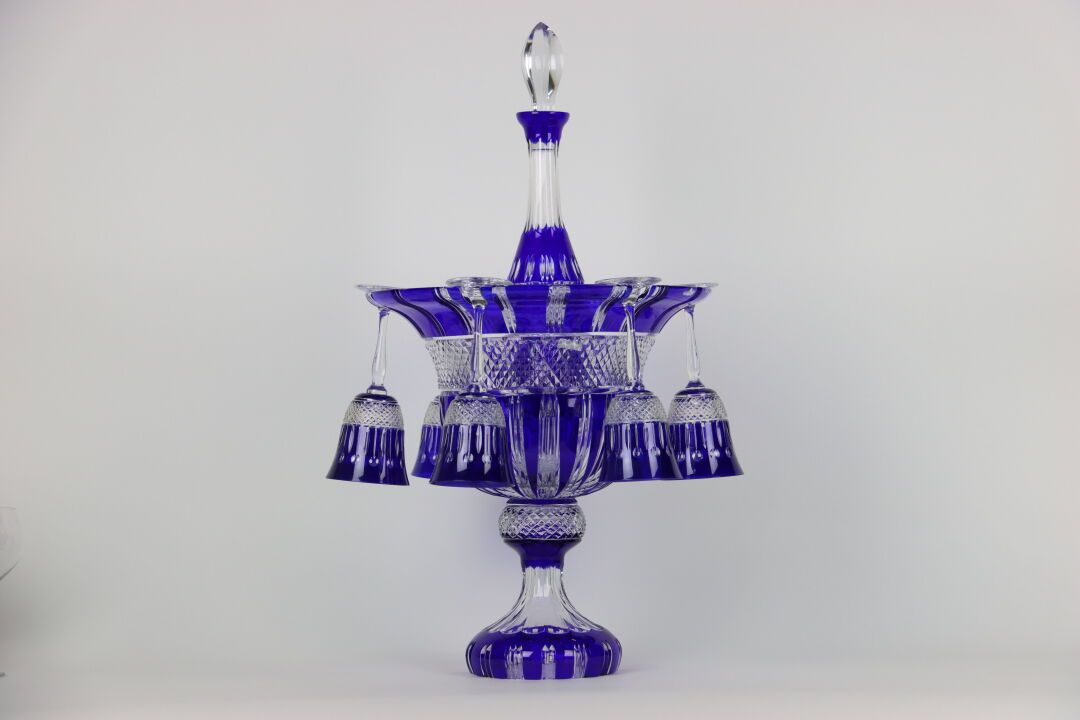 Null BACCARAT (Attributed to). Beautiful set in cut crystal doubled blue: Big ba&hellip;