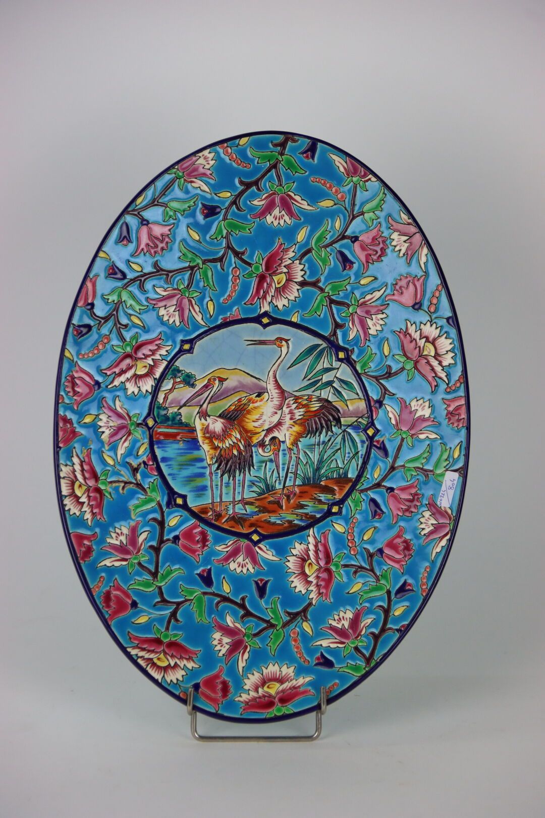 Null LONGWY. Large dish in cloisonné enamel with storks in cartouche. Height : 4&hellip;
