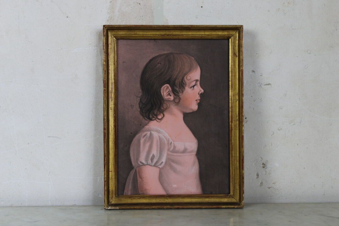 École française du début du XXe siècle 20世纪初的法国学校，一个孩子的肖像，现在是 "加布里埃尔-德-布西伯爵夫人"，粉&hellip;