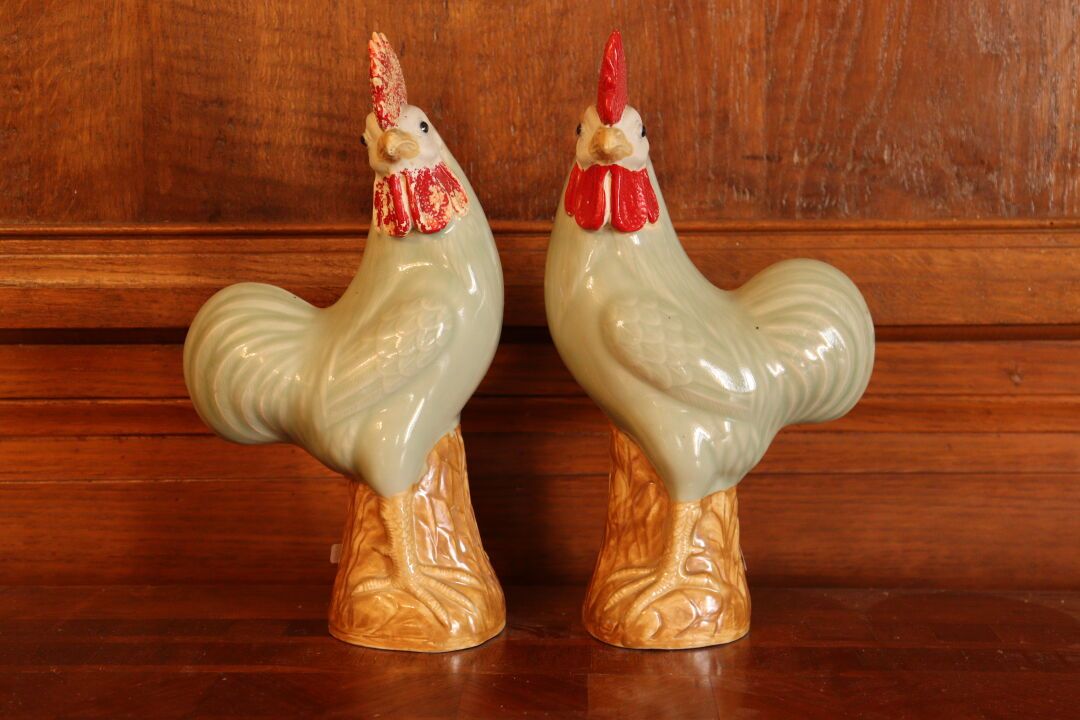 Null CHINA. Pair of roosters in polychrome porcelain. Marked in hollow. Height :&hellip;