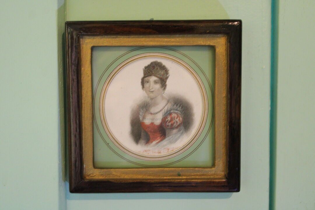 Null 一套三幅小版画，有女人，18世纪。直径7.5厘米