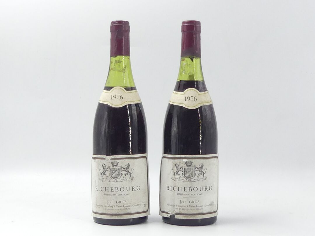 2 RICHEBOURG 1976 JEAN GROS 2 bottles of RICHEBOURG, 1976, Jean Gros.
Stained an&hellip;