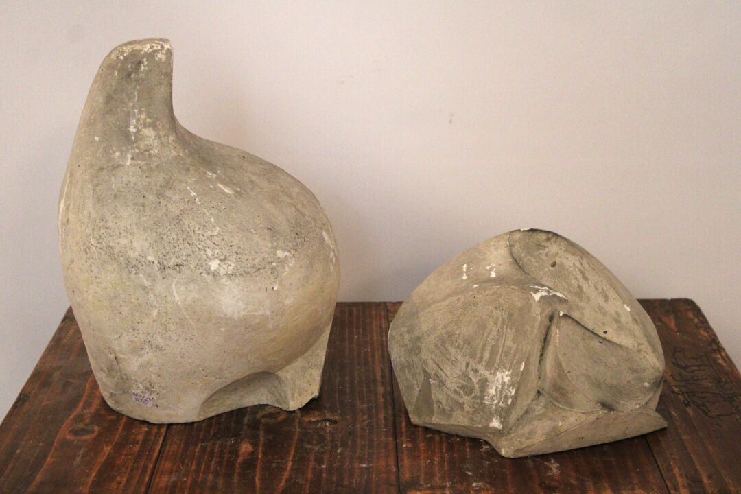 Null 保罗-路易-博洛特（1918-2003）。 两件抽象的石膏雕塑的重聚。 高13厘米和32厘米。