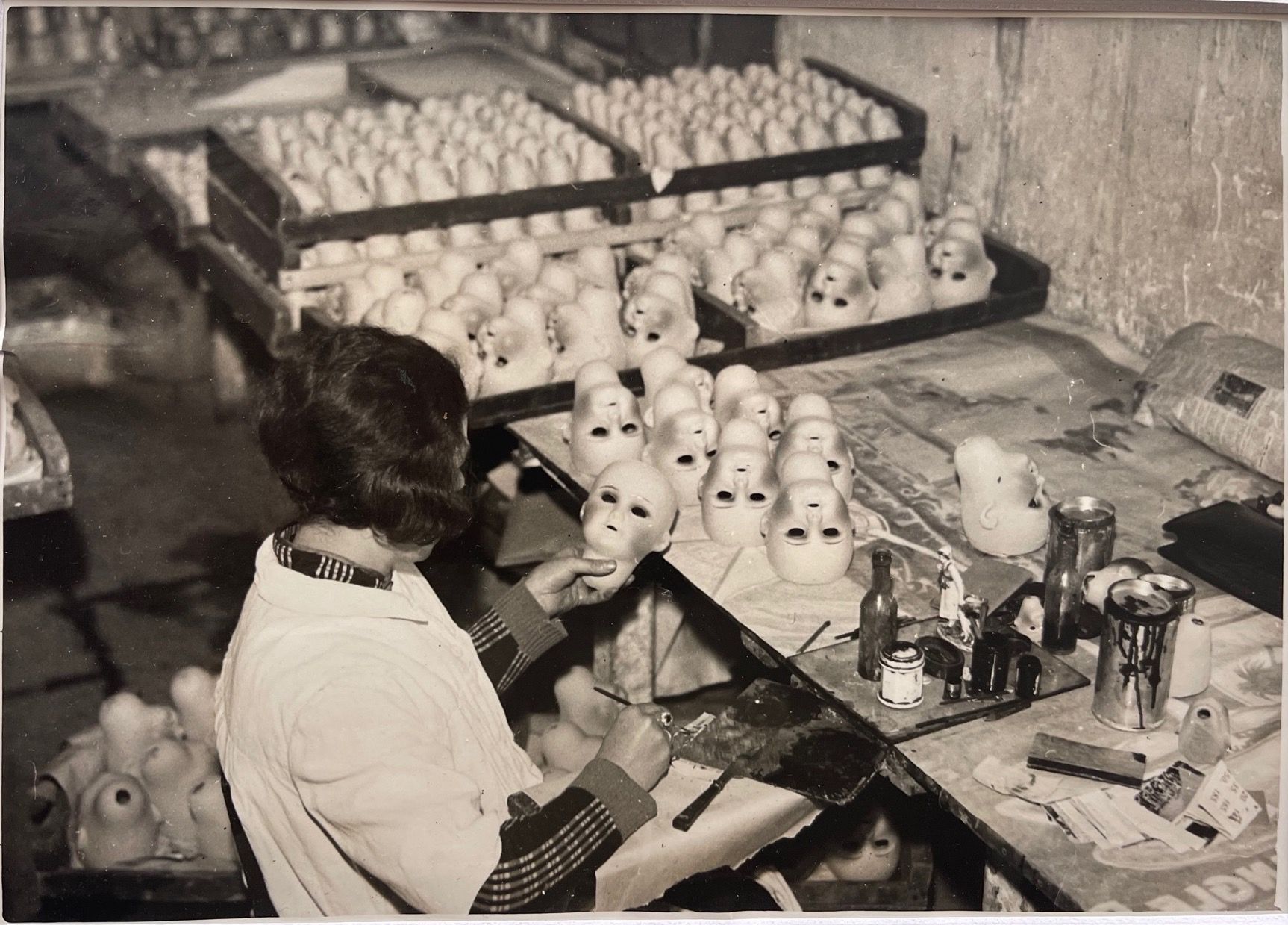 American Press Photographer 圣诞老人的工人，巴黎，1937年12月 复古的银质印刷品，151x211毫米，机构印章 "Trampus&hellip;