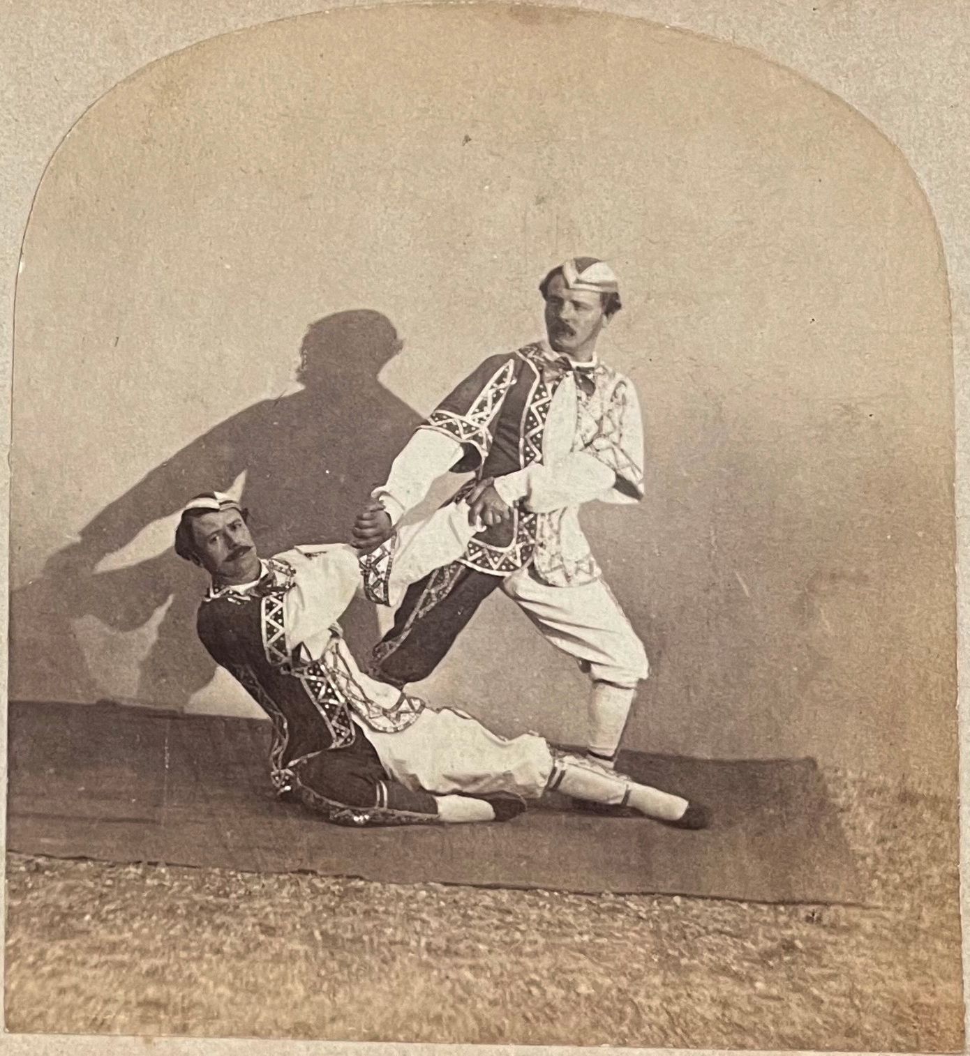 Adrien Tournachon, dit Nadar jeune (1825 - 1903) 马戏团场景，巴黎，约1855年 立体卡上的相纸印刷品，79x7&hellip;