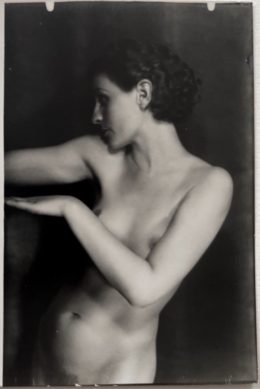 Willy Kessels (attr.) Nude, circa 1930 Silver print, 180x240 mm with large white&hellip;