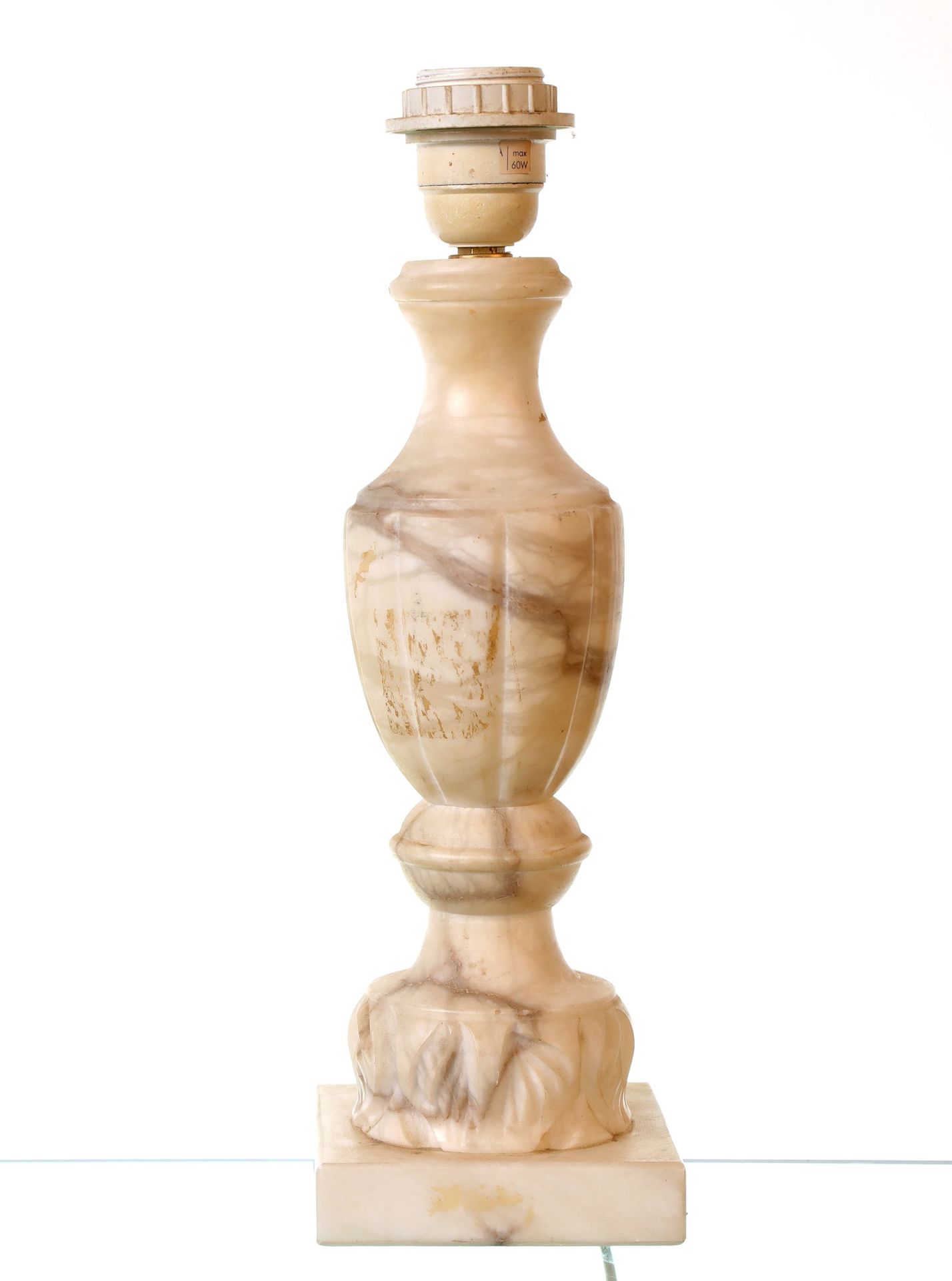 Null Lámpara de mármol blanco veteado, forma de balaustre. Altura : 36 cm