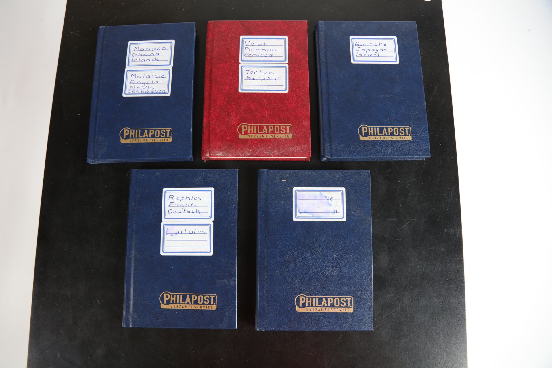 Null 5 carnets de timbres courants.