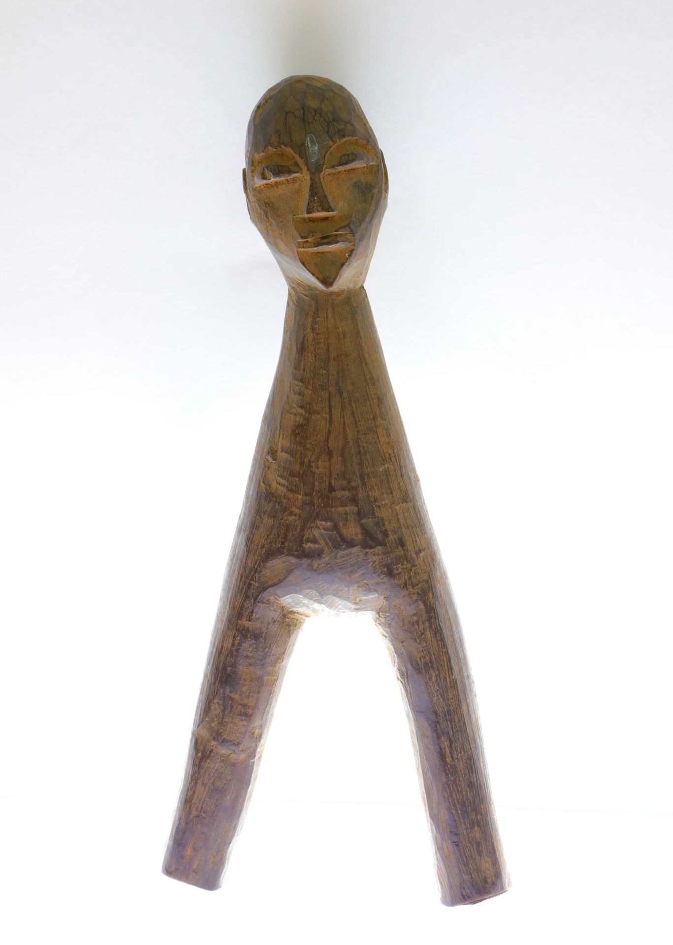 Null LOBI, Burkina Faso. Lanzapiedras figurativo en madera tallada. (ref 5) Long&hellip;