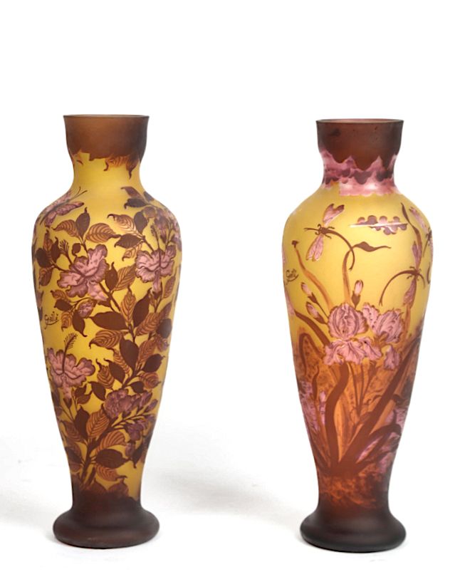 Null 
GALLE ( dans le gout de ),Importante paire de vases en verre soufflé et do&hellip;