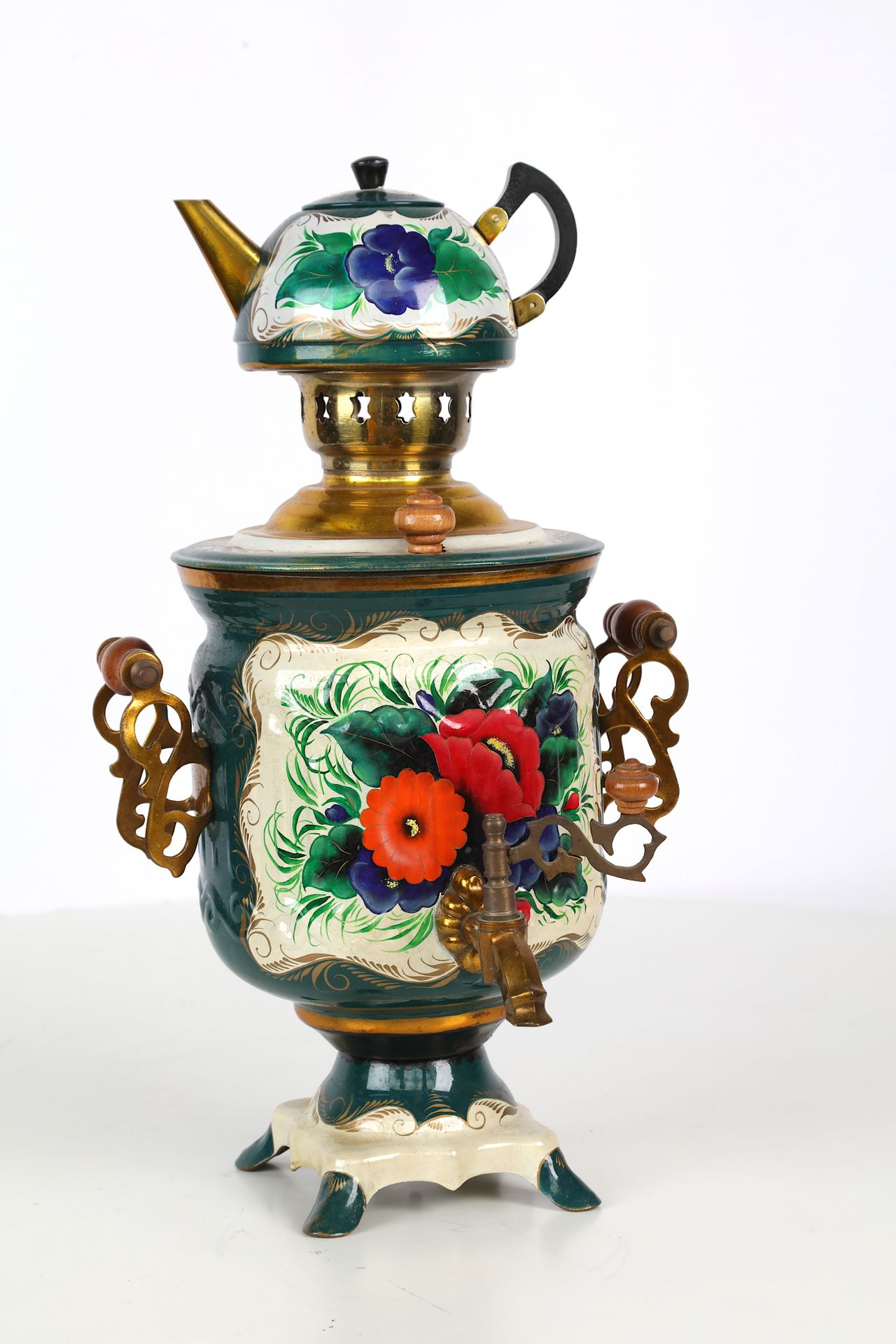 Null SAMOVAR, interesting samovar in metal polychrome painted with the hand with&hellip;