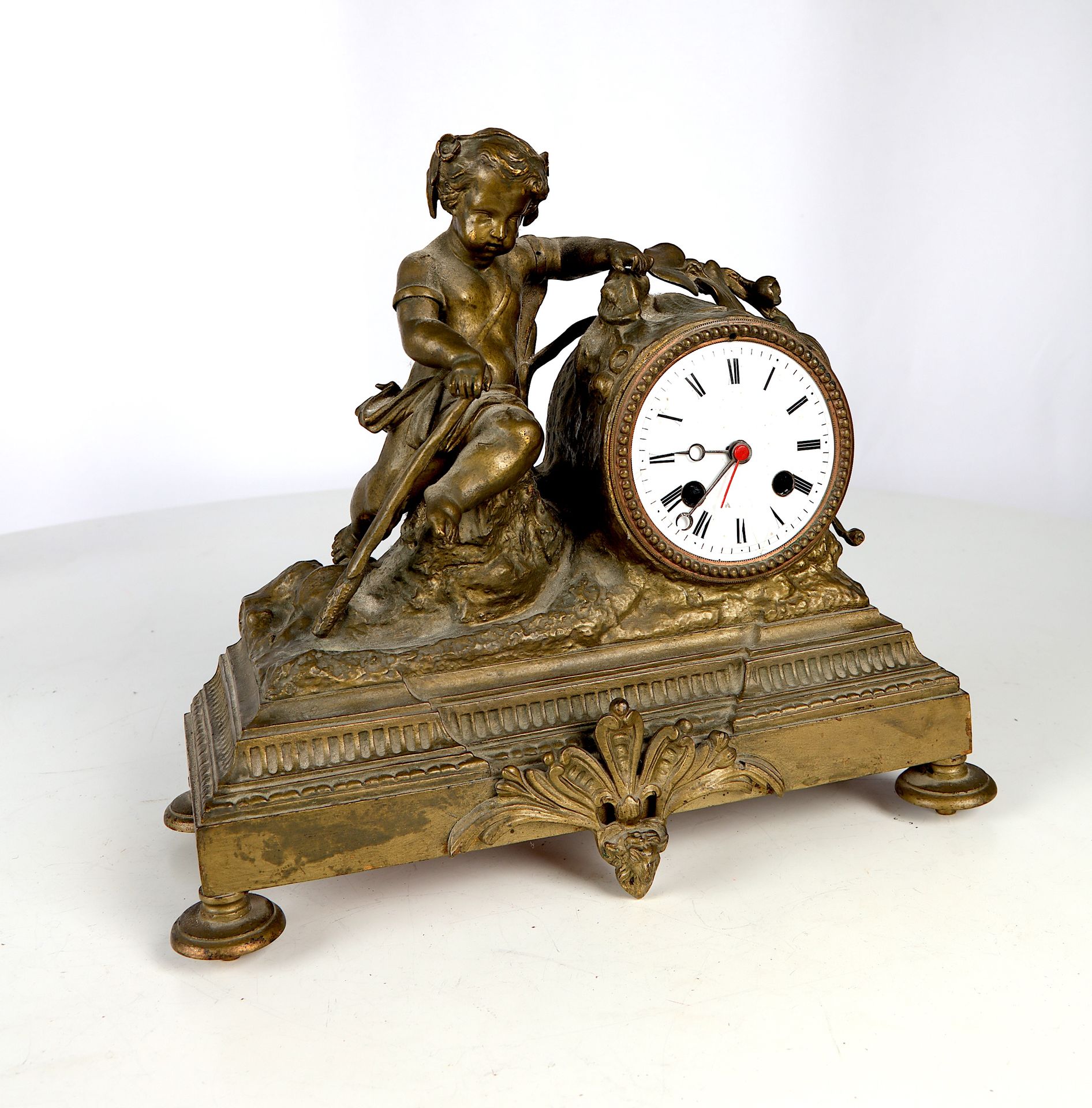 Null French school, clock decorated with a putto in a setting of rushes, (gilded&hellip;