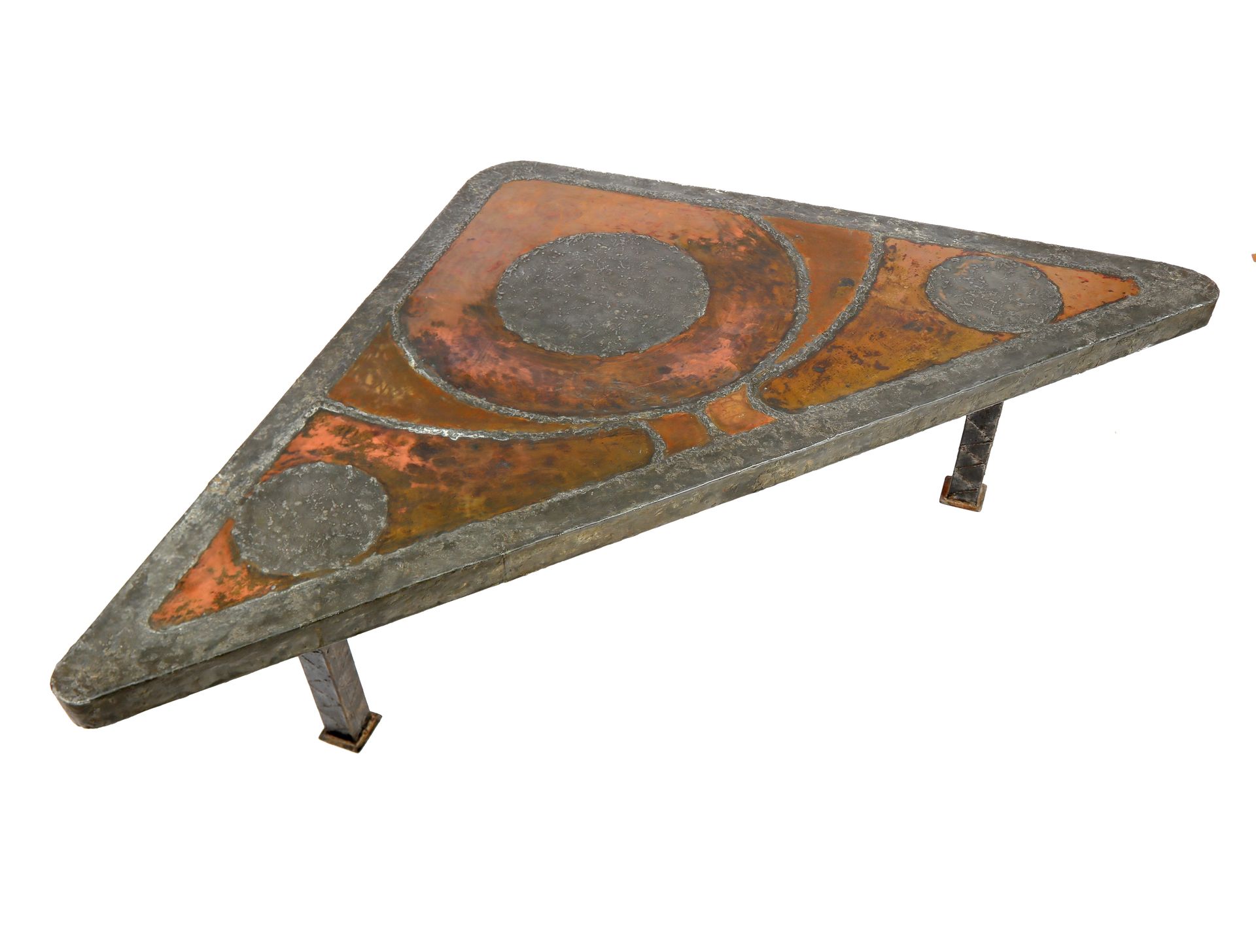 Null Molto interessante tavolino triangolare in ottone, peltro e rame. 158X8142