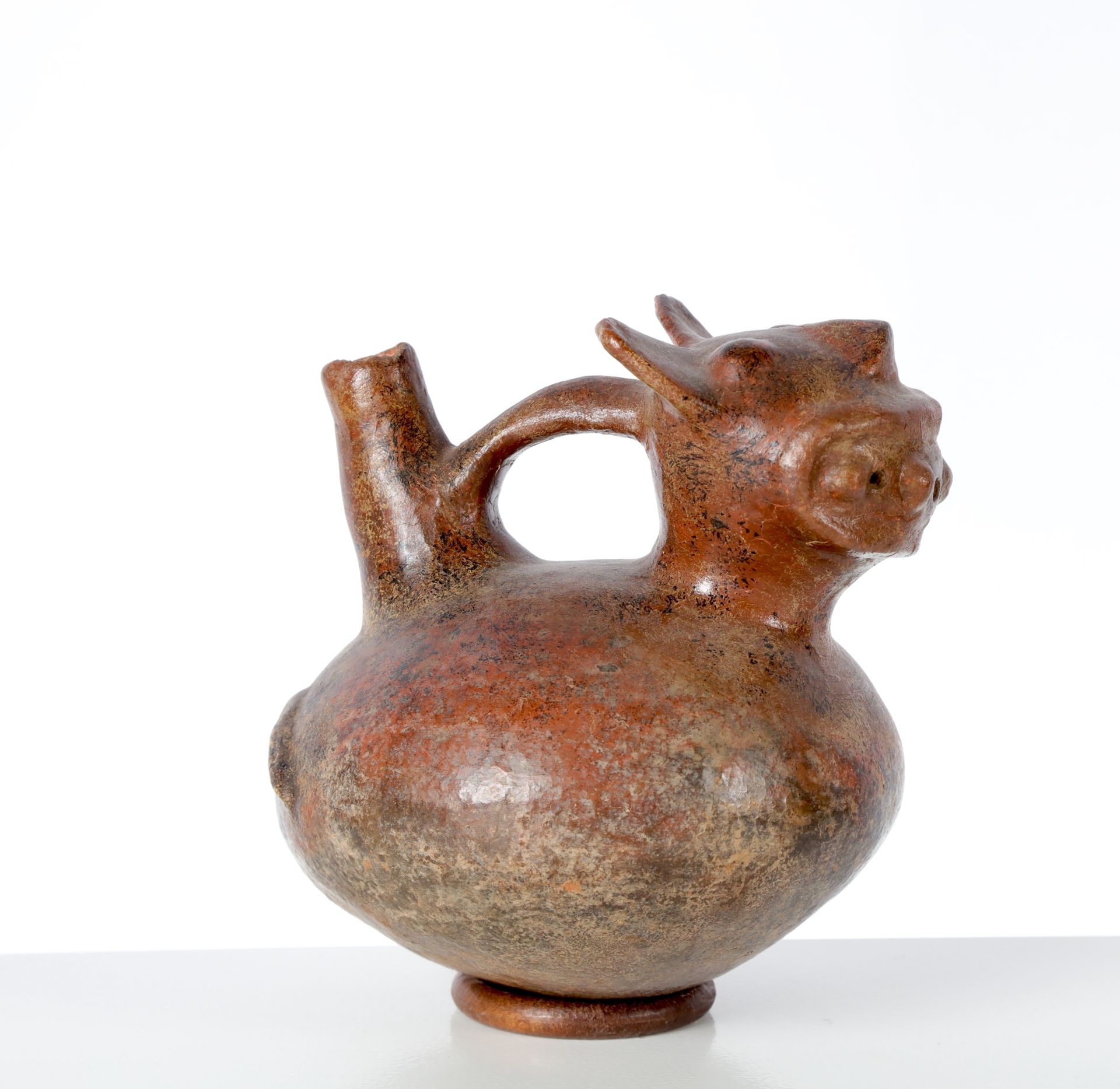 Null 
Vase with zoomorphic figuration, Peru, Vicus culture (Vth century AD) 30X2&hellip;