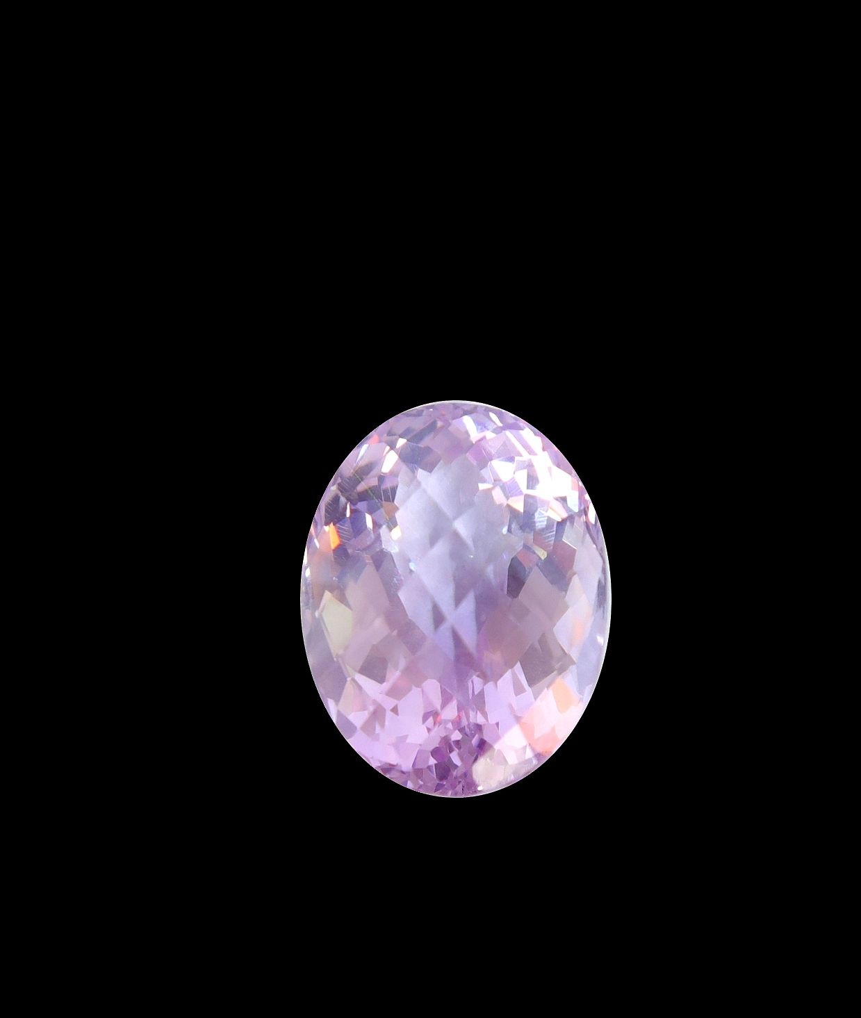 Null 
Amethyst under seal. Weight : 37,99 carat, 25,06x18,51x15,08mm. Certificat&hellip;