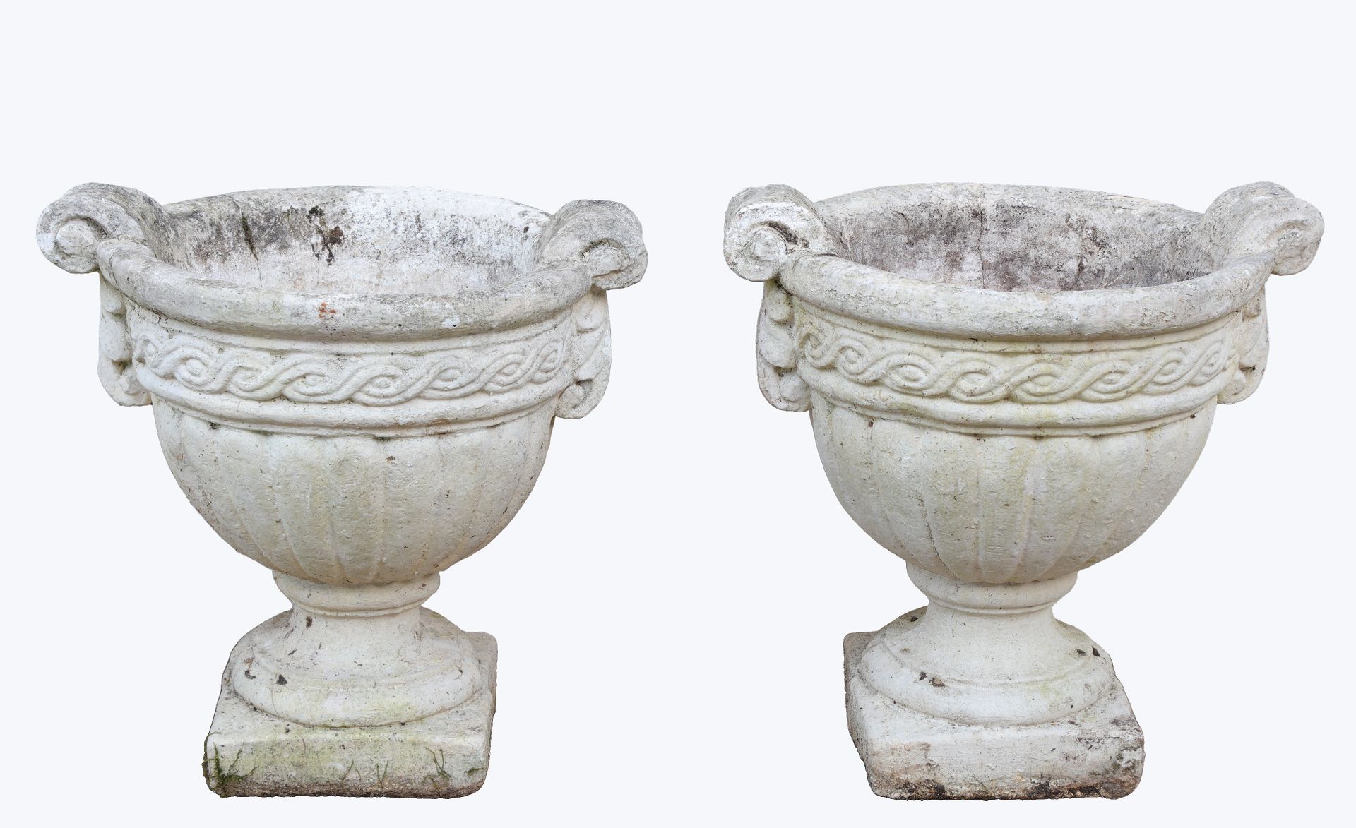 Null 
Coppia di vasi in pietra ricostituita, 44X43