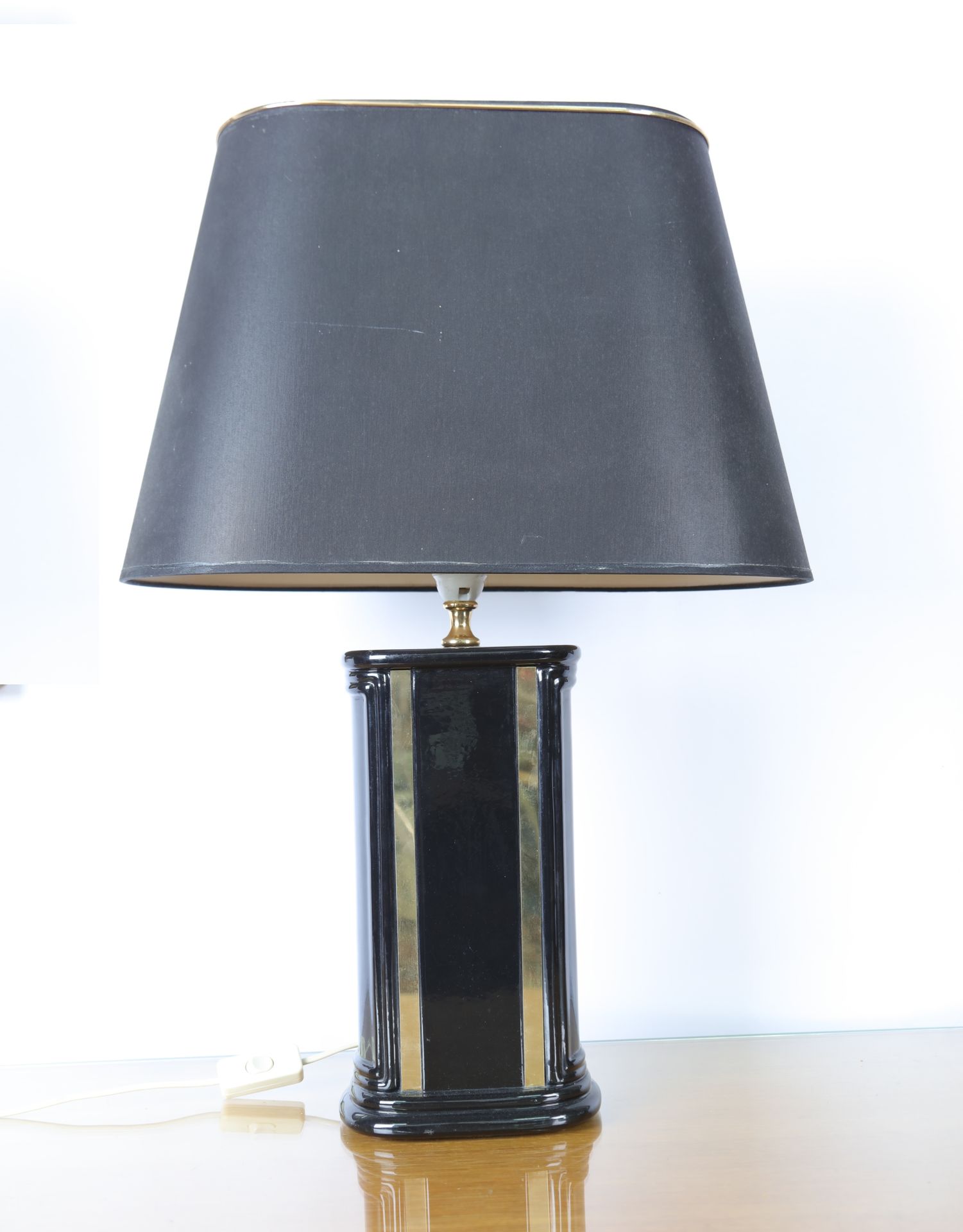 Null Black lacquered lamp with brass lines, black oblong shade.
