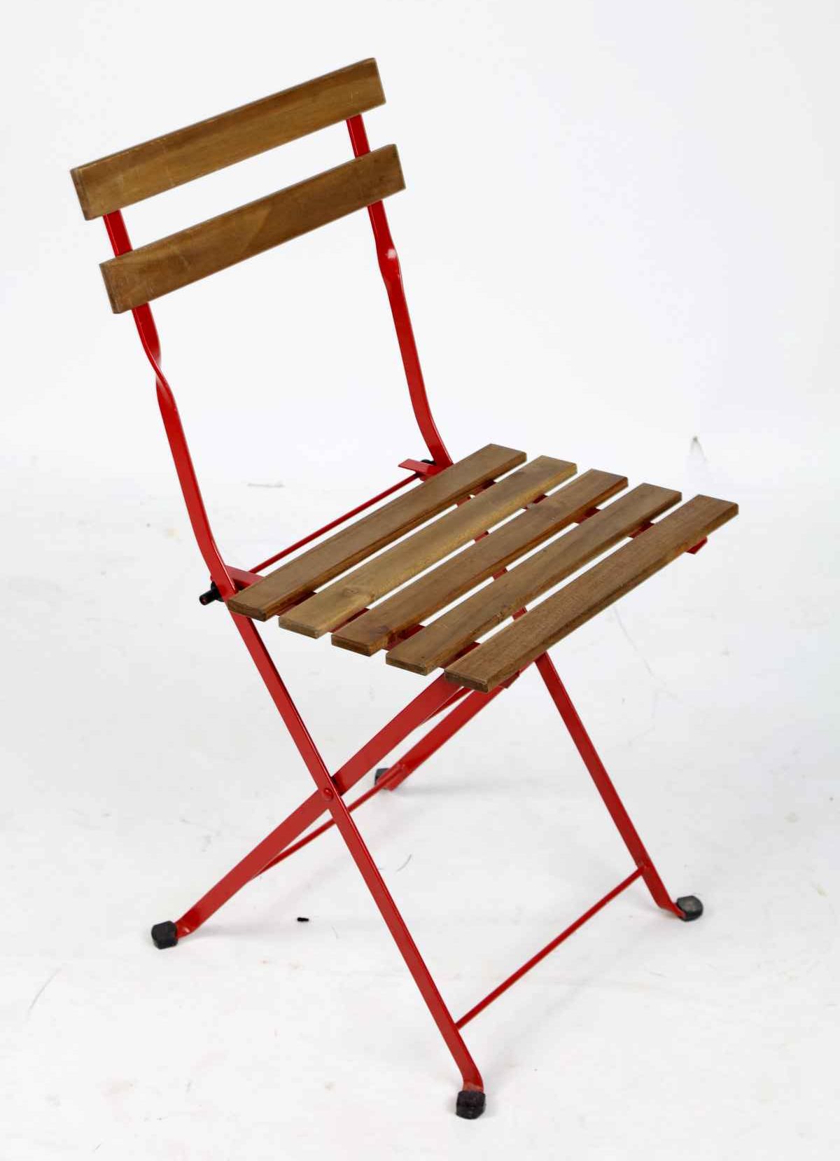 Null Metal folding chair, seat and backrest slatted in natural wood.