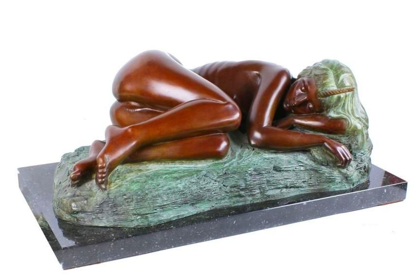 Null LEVY M. (né en 1949) La licorne, Exceptionnelle sculpture en bronze posant &hellip;