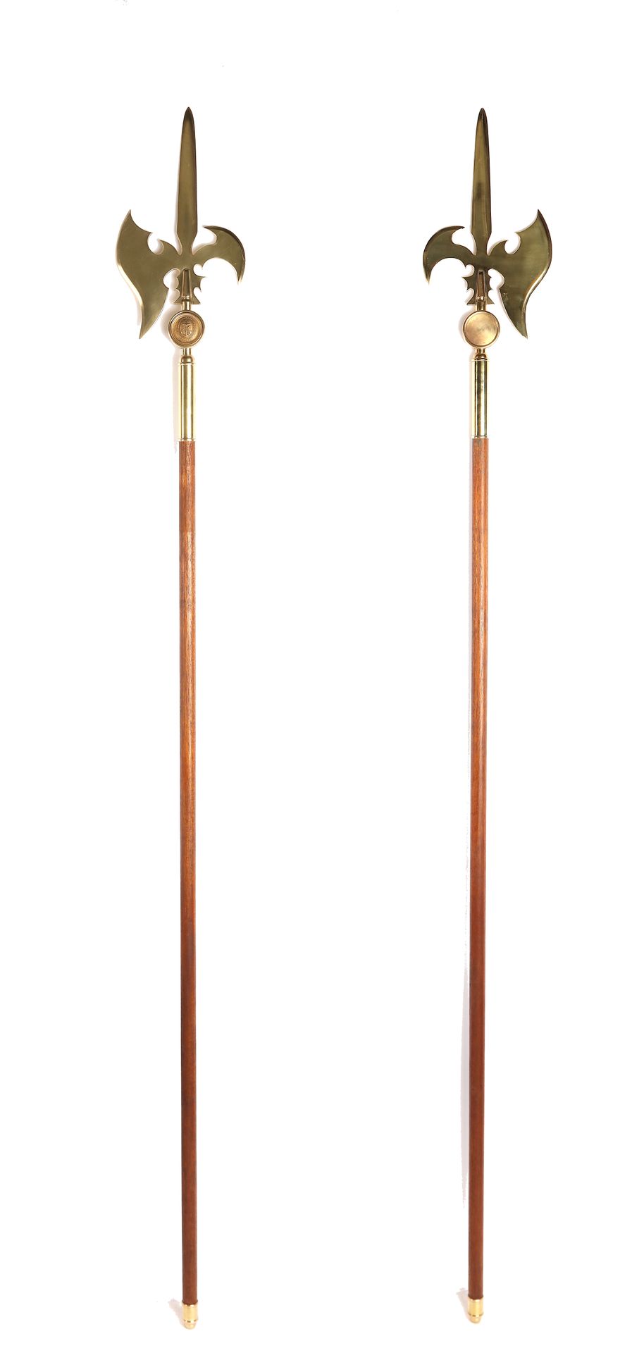 Null Pair of halberds, natural wood handle. Height : 155, 50X20