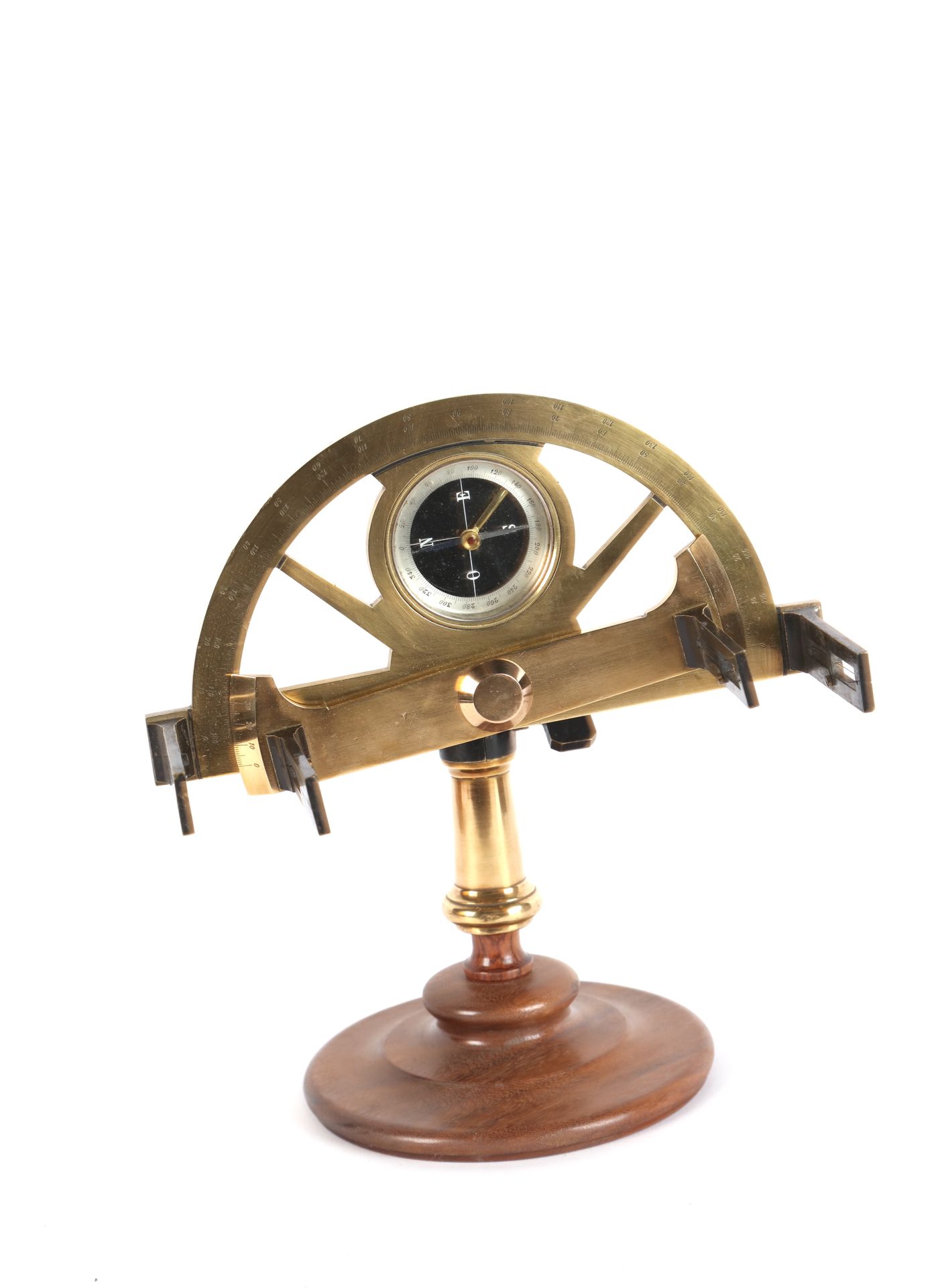 Null 
Graphometer aus Messing, mit Pinneln und Kompass, (Winkelmessung), Ecole d&hellip;