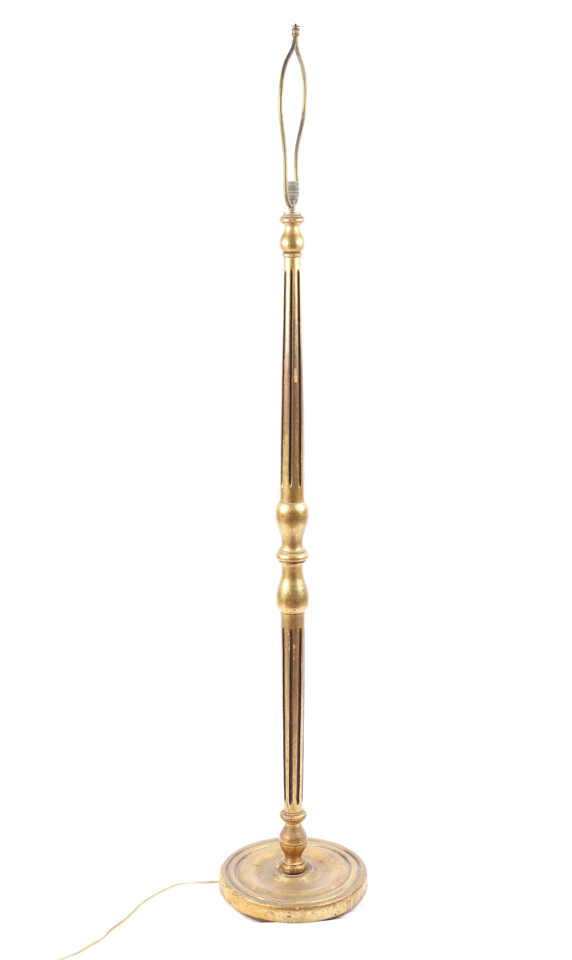 Null Lámpara de pie de madera dorada, fuste estriado, hacia 1900, altura 140
