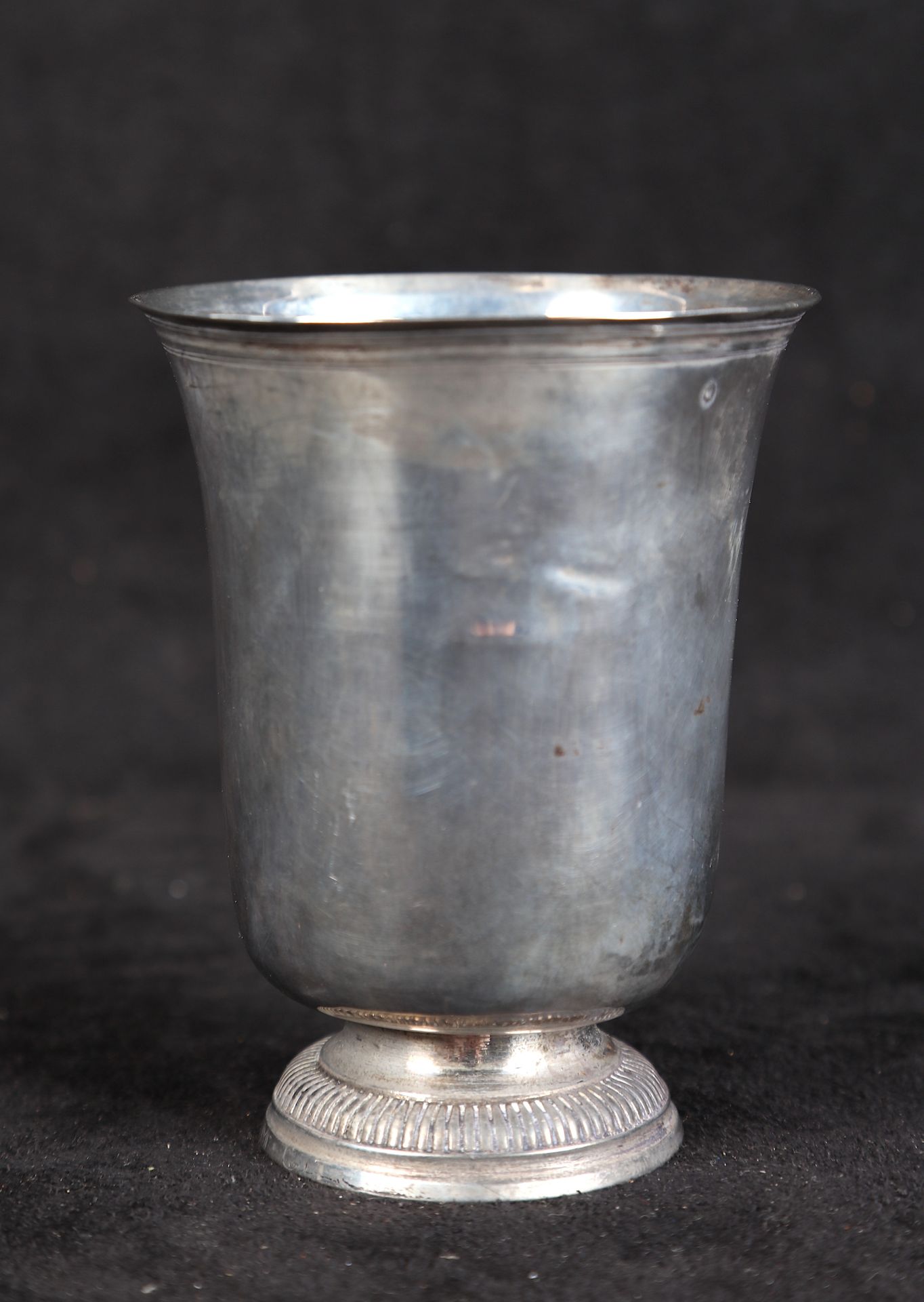 Null Tulpenförmige Timbale aus Silber, Hahnstempel, 8X10, Gewicht: 83g