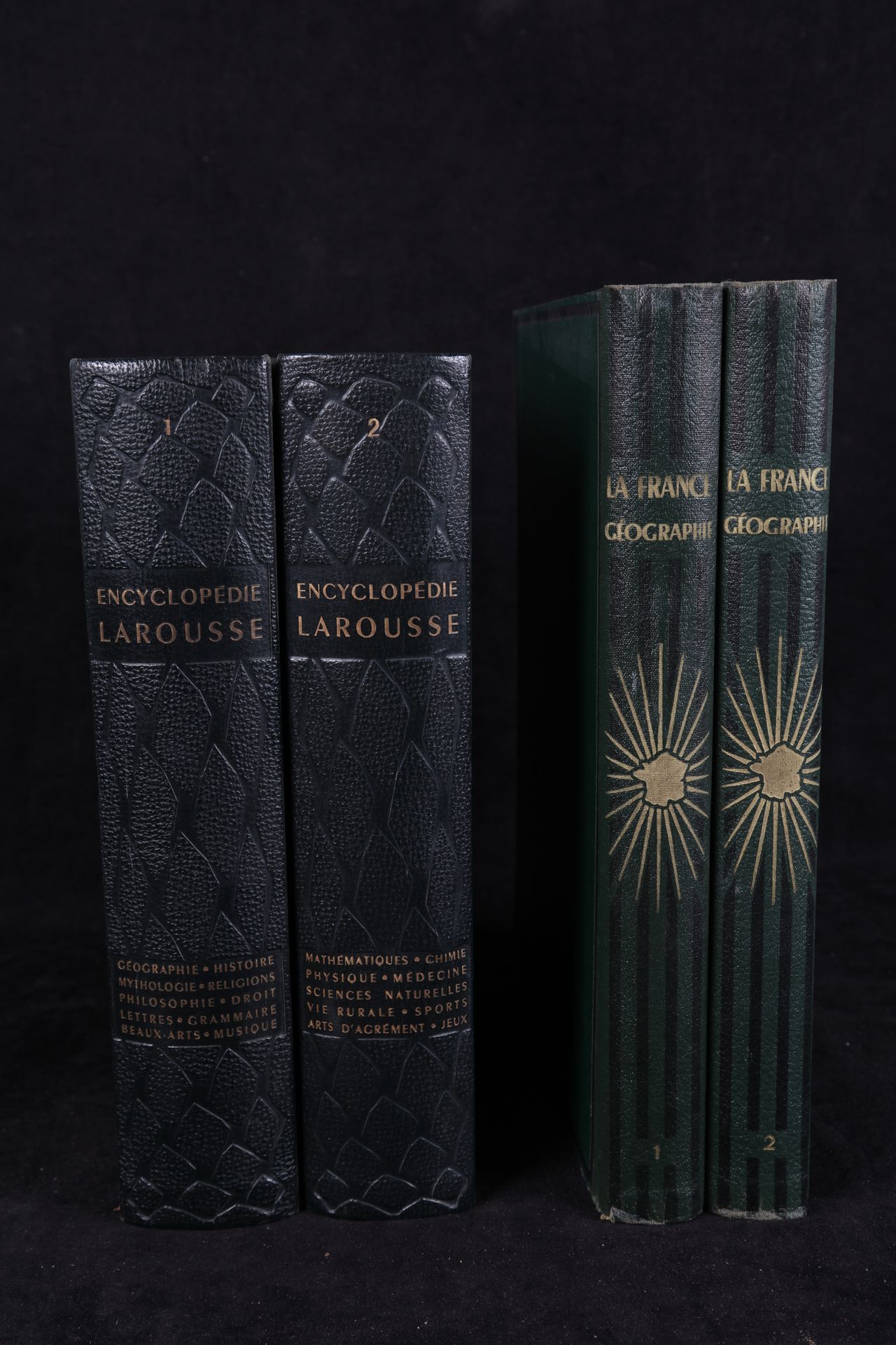 Null Larousse, Encyclopédie Méthodique两卷和La France Géographie两卷（状况良好）