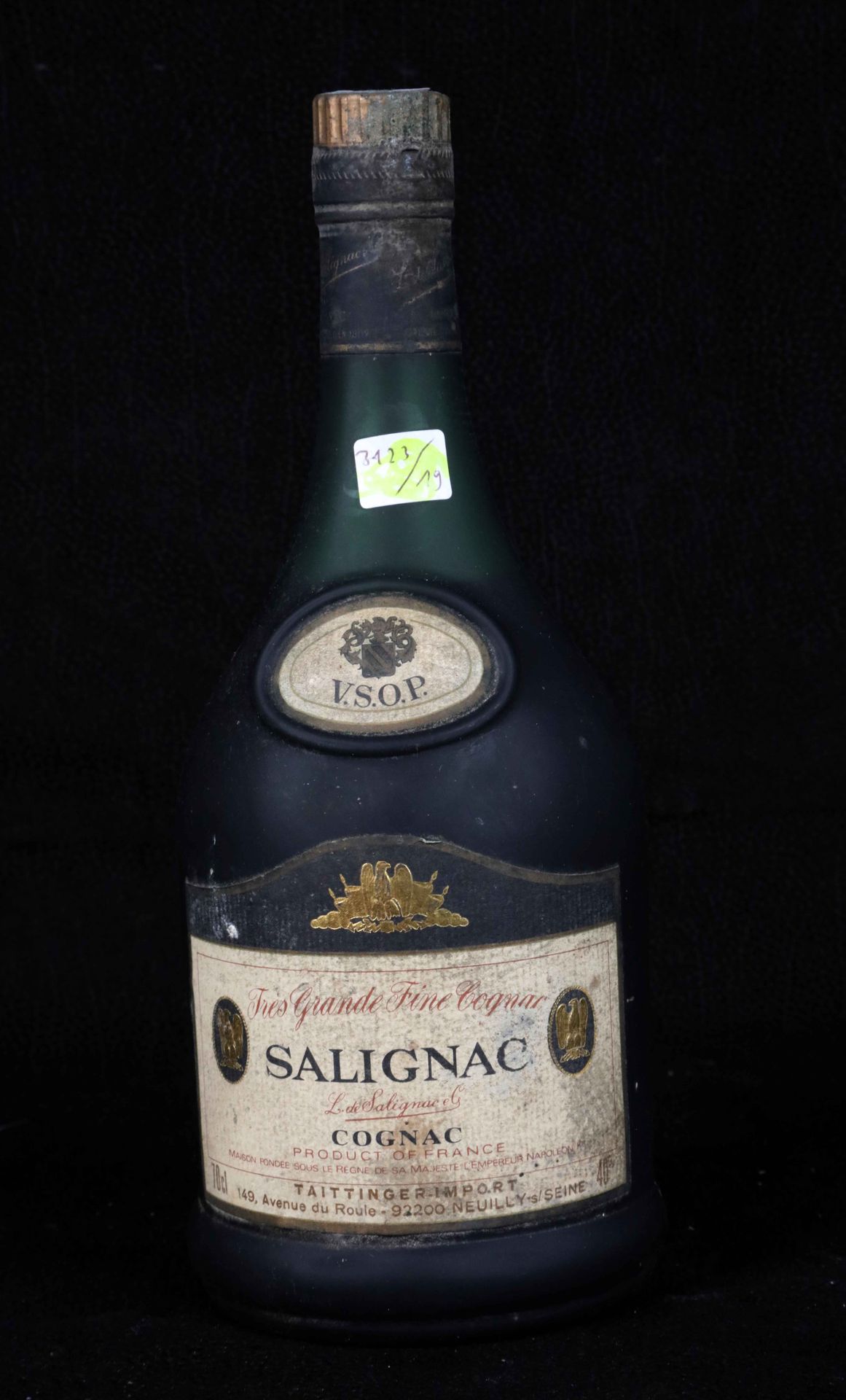 Null 1 bouteille de Cognac, Salignac, (ref : 19)