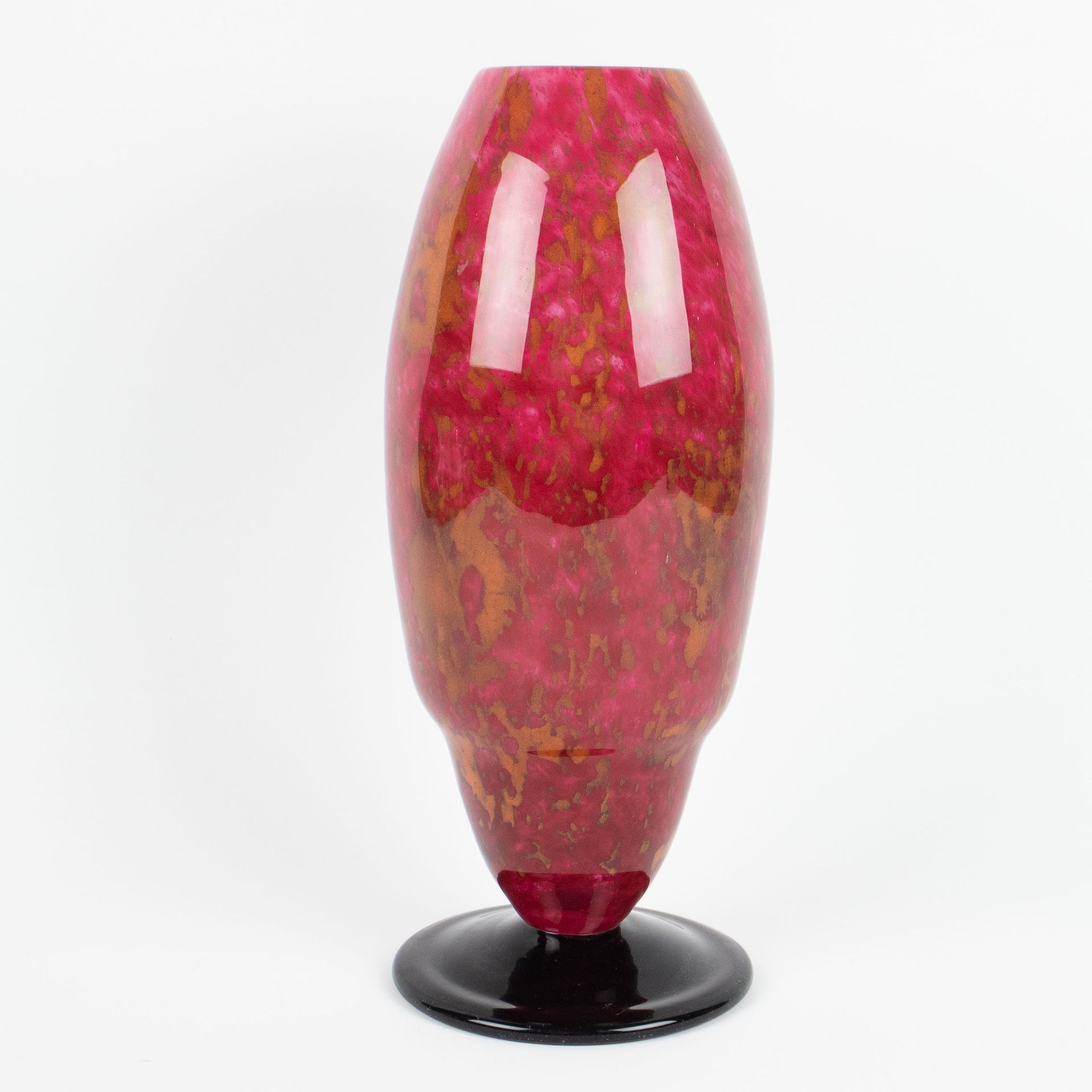 Conical Schneider vase 签名：Schneider.Kegelvormige vaas.Getekend Schneider.
高30.5厘&hellip;