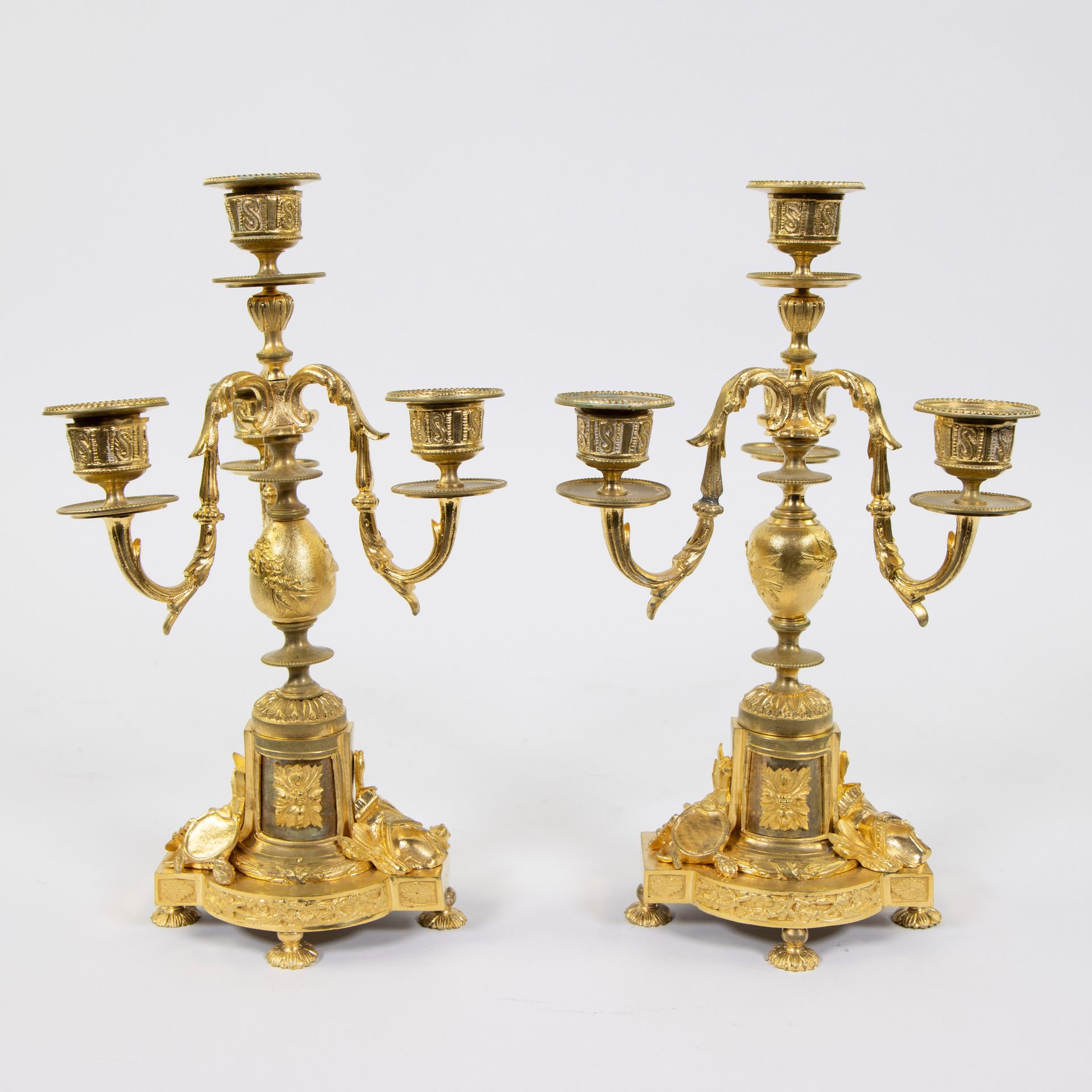Null Lot of 2 fire gilt candlesticks, French, 19th century
Lot van 2 vuurverguld&hellip;
