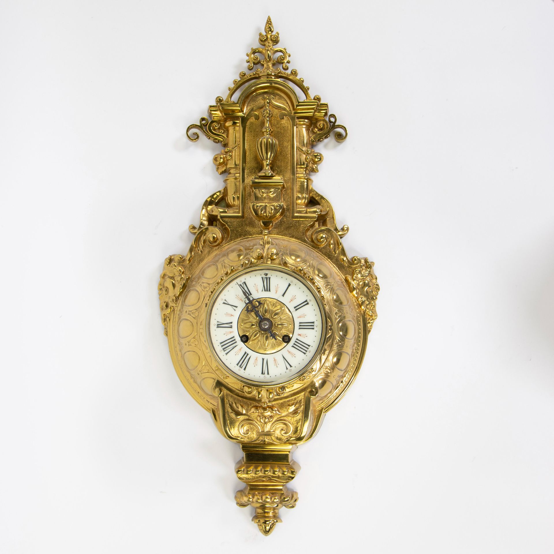 Null Imponente orologio Cartel in bronzo dorato marcato H. Luppens Paris, second&hellip;