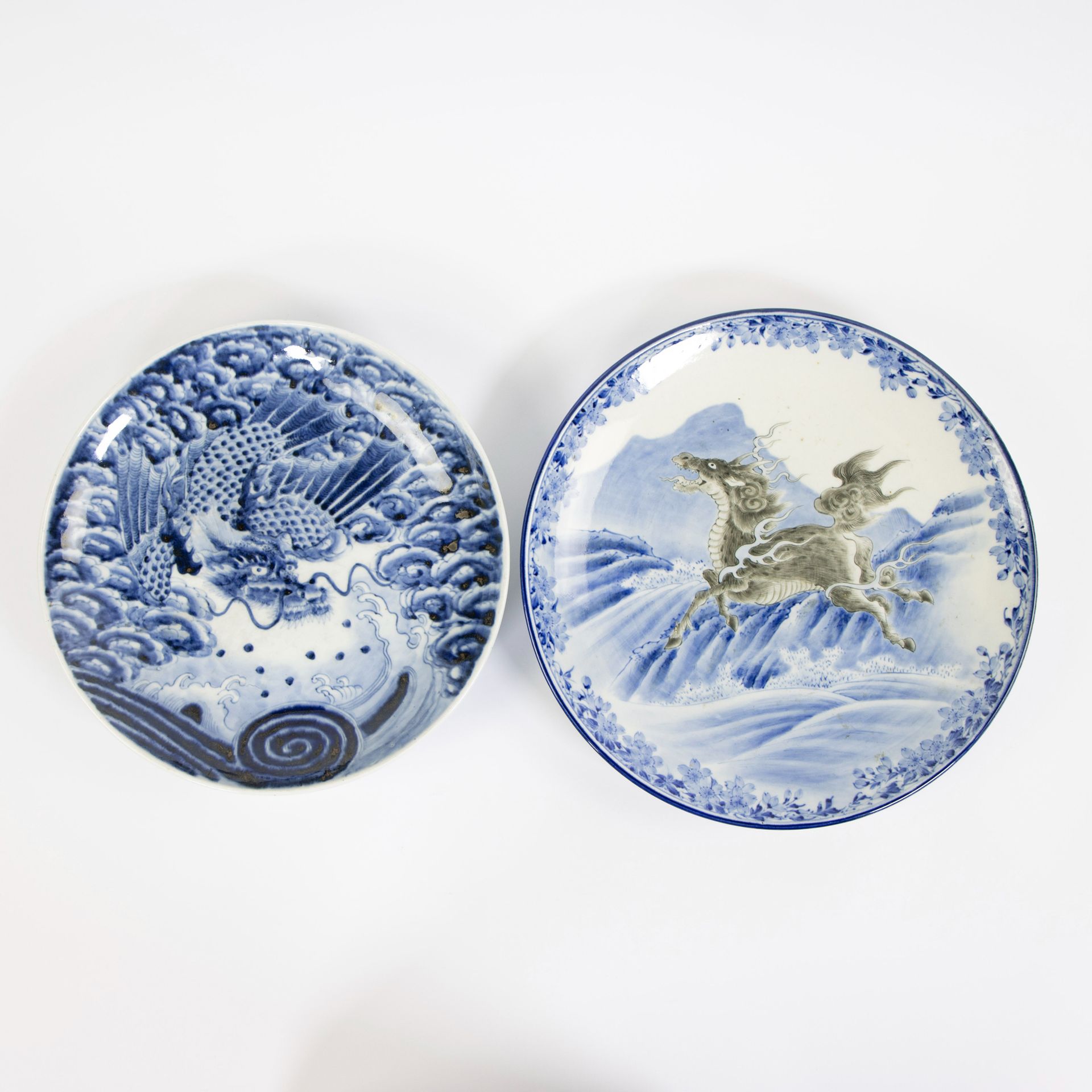 Null Two Japanese plates with Kirin decor, Koransha porcelain and one decorated &hellip;