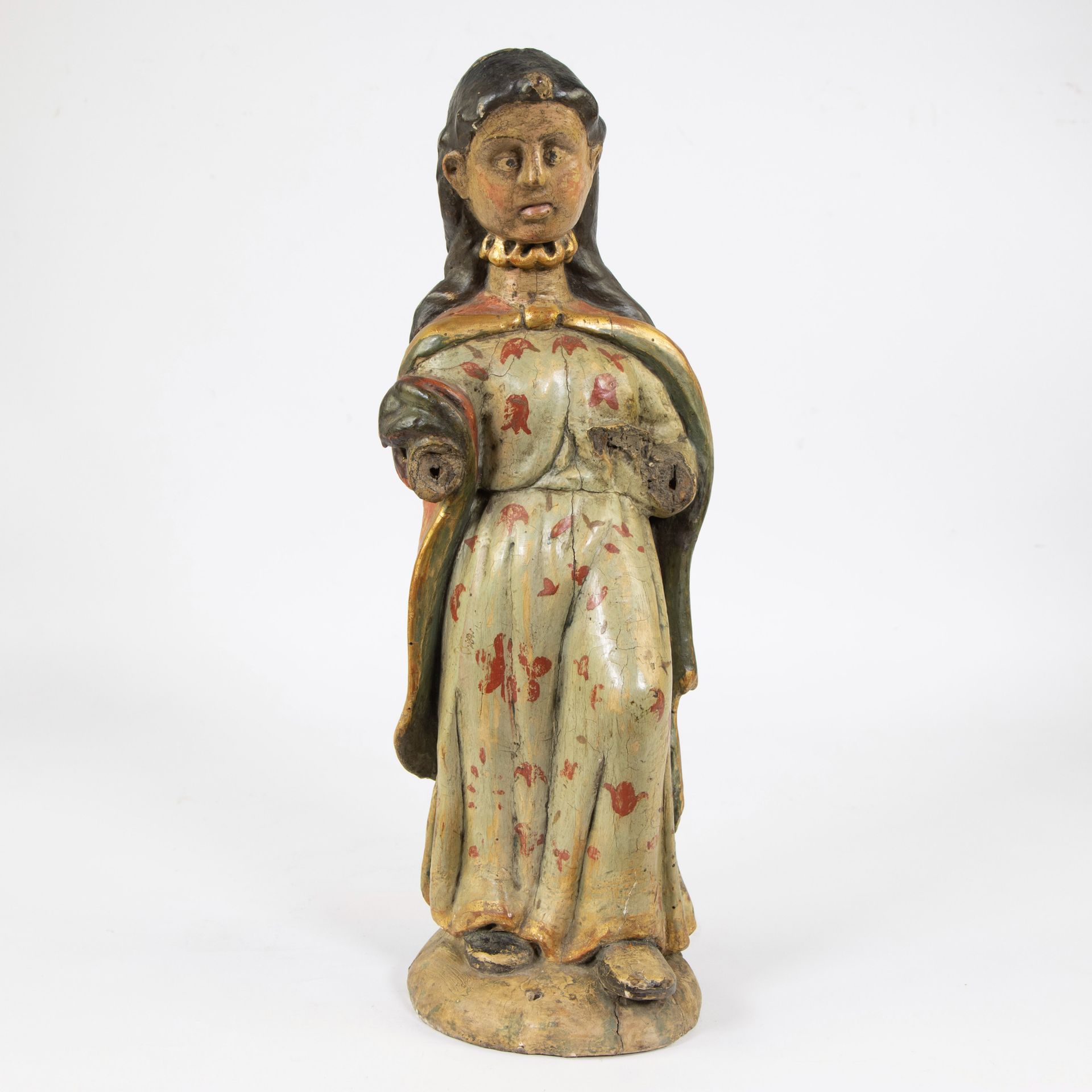 Null Statue en bois polychrome d'une Madone, espagnole, 18e siècle
Statue en boi&hellip;