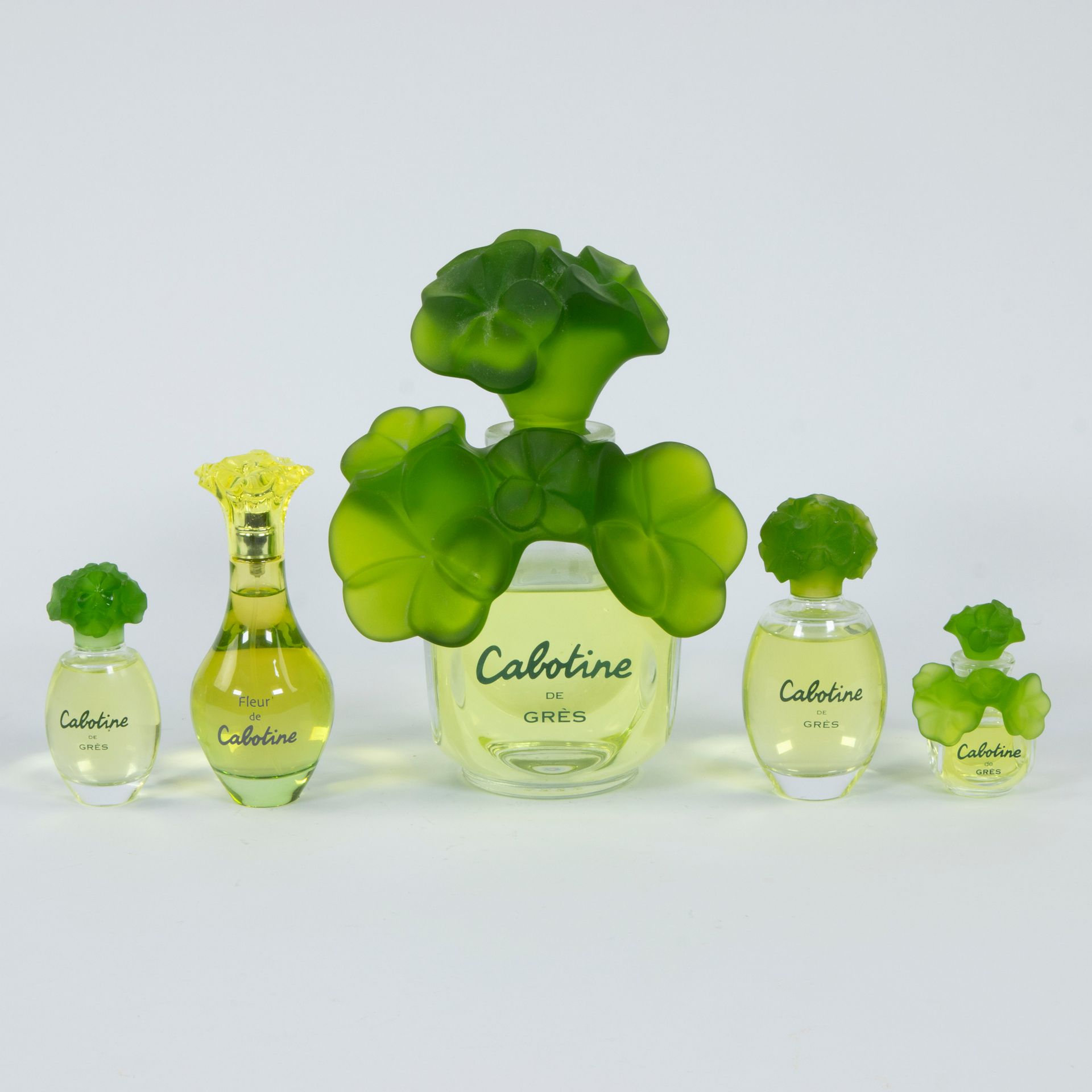 Null Collection de 5 flacons de parfum Cabotine de Gres et fleur de Cabotine
Lot&hellip;