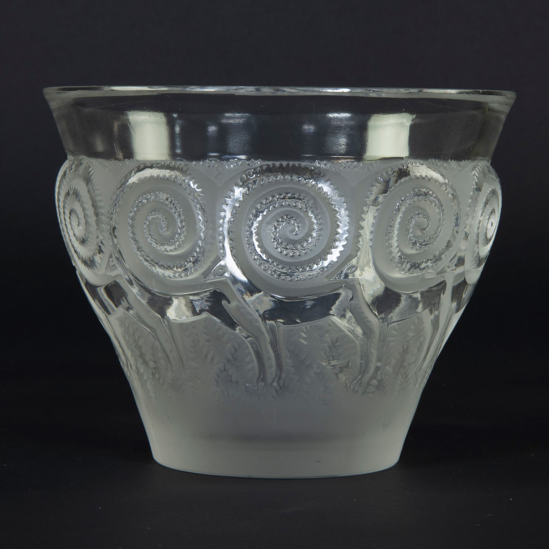 Null René Lalique 'Rennes' vase en verre dépoli et poli, design 1933, marqué Lal&hellip;