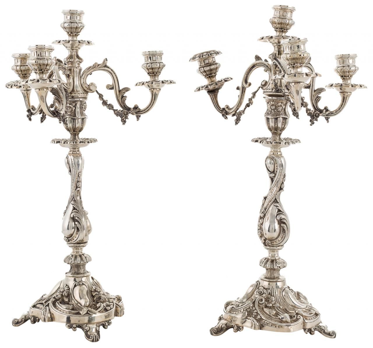 Null Coppia di candelieri a quattro luci stile Luigi XV in argento francese punz&hellip;