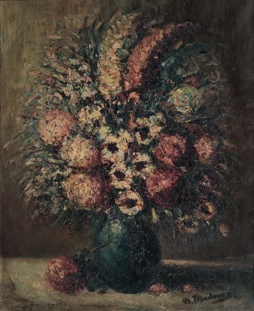 École FRANCAISE vers 1930 Bouquet de fleurs Toile 60 x 49 cm Signature illisible&hellip;