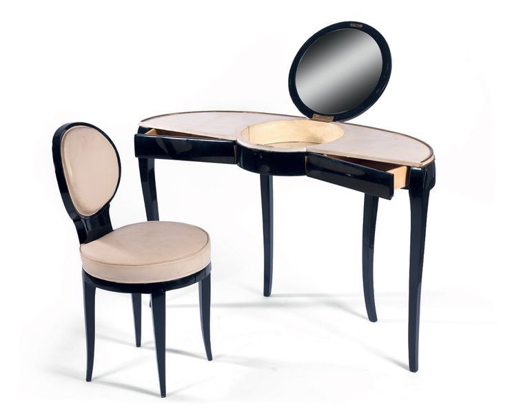 Null Coiffeuse et sa chaise en bois laqué noir, de forme demi-lune, le plateau g&hellip;