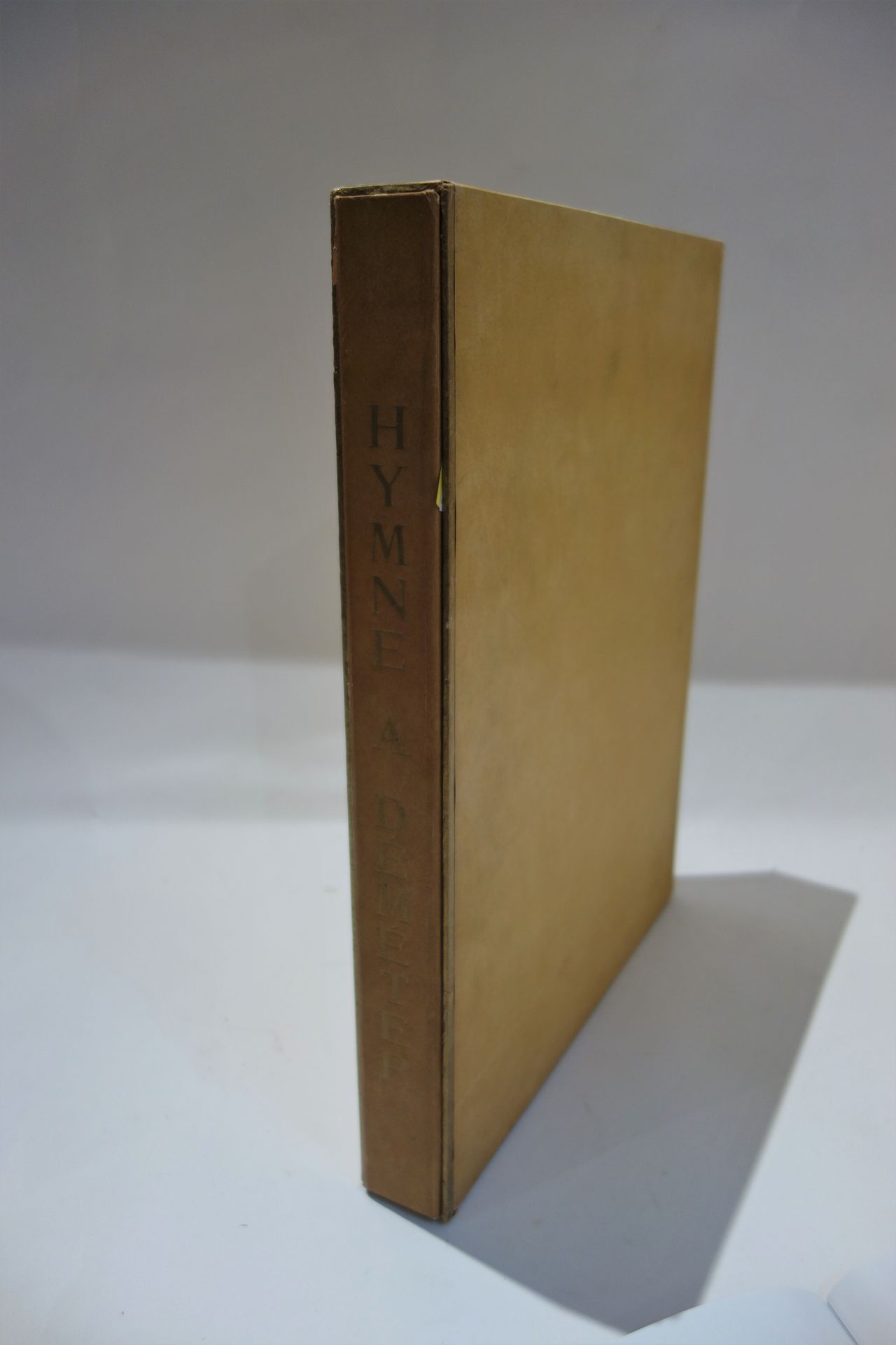 HOMERE - VIEILLARD (Roger). 对德墨忒尔的赞美诗。巴黎，La Nouvelle
Edition，1946年，4开本，带印刷封面、文件夹&hellip;