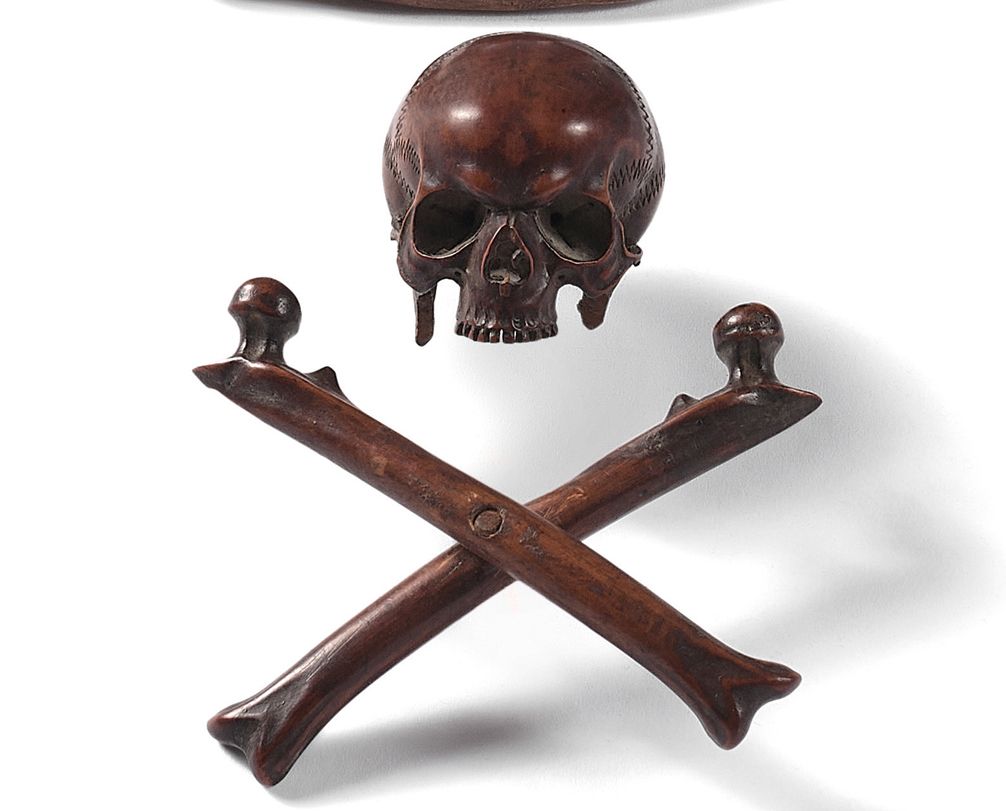 Null Memento Mori en madera de boj tallada y patinada que consiste en un cráneo &hellip;