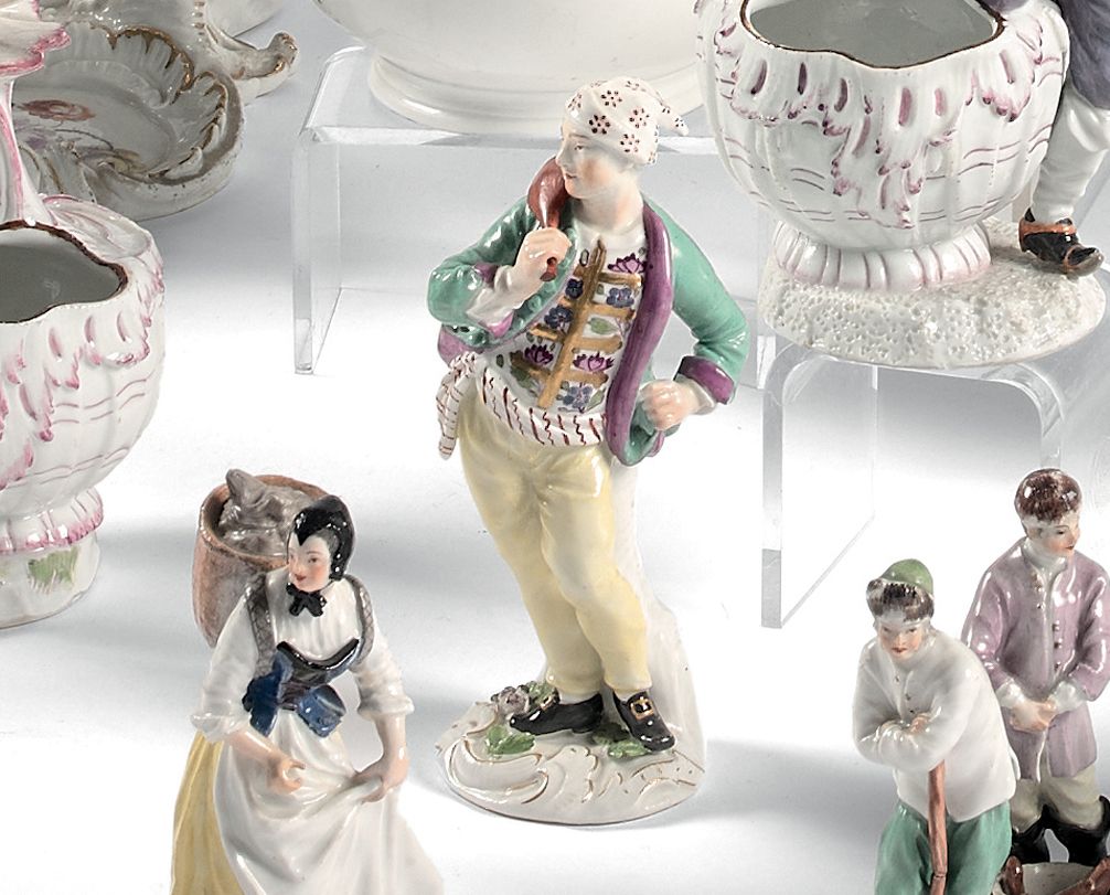 MEISSEN Statuette of the series of the Cries of Paris representing a boatman sta&hellip;