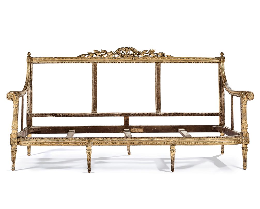 Null Exceptional carved and gilded wood settee decorated with pearls and alterna&hellip;
