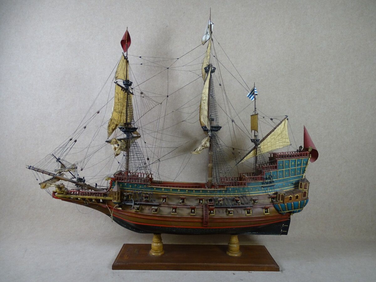 Null 
Model of the three-masted galleon "la Couronne" on a wooden base. Late 19t&hellip;