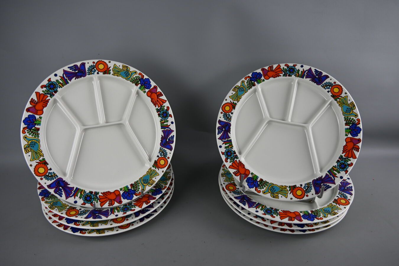 Null VILLEROY BOCH, modèle "Acapulco", 8 assiettes à hors d'oeuvre en porcelaine&hellip;