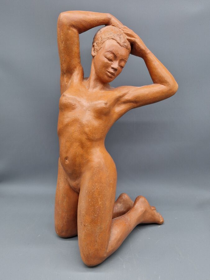 Null 阿黛尔-韦尔热（Adèle VERGÉ，生于 1930 年），"Nu féminin"，陶土版画，已签约并注明日期 97。尺寸：高 36.5 厘米。3&hellip;