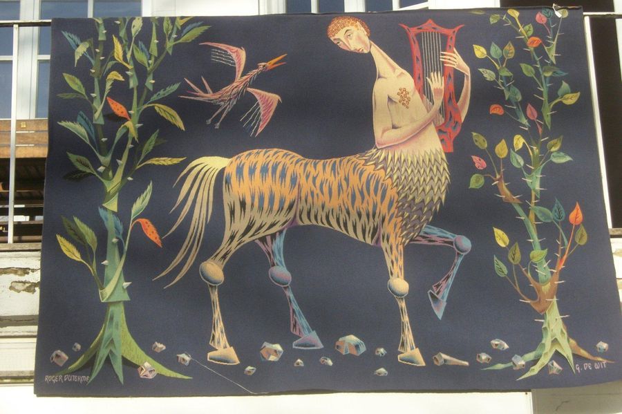 Null Tapisserie d’après Roger Duterme (1919 – 1997), Le Centaure, tissée main pa&hellip;