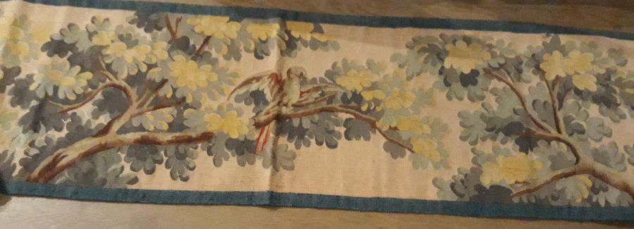 Null Bandeau en tapisserie, laine et soie, Aubusson, fond rose, branches d’arbre&hellip;