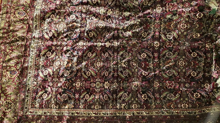 Null Anatolian silk carpet, late 19th and early 20th century, dense black backgr&hellip;